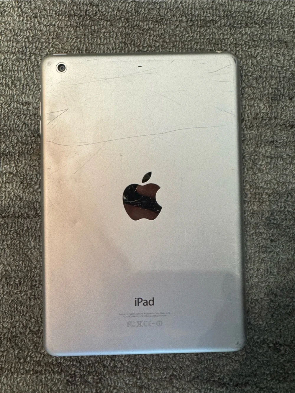 Apple iPad Mini White Front/Black Screen Tablet